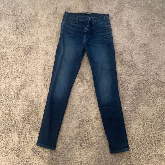 Size 27 Dark Blue Hudson Jeans, braided Design on Side - Picture 1 of 8